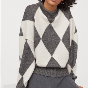 𝅺PRINGLE OF SCOTLAND Grey & White Argyle Wool Knit Crewneck Sweater Size Small
